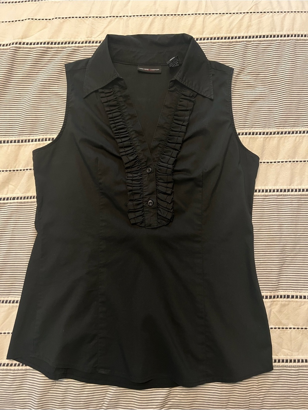New York & Company Black Sleeveless Ruffle-Trim Collared Camisole